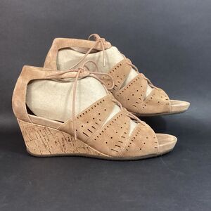 Abeo Lilia - Women's Sz 10(M) Beige/Tan Leather Strappy Open Toe Wedge - 3991